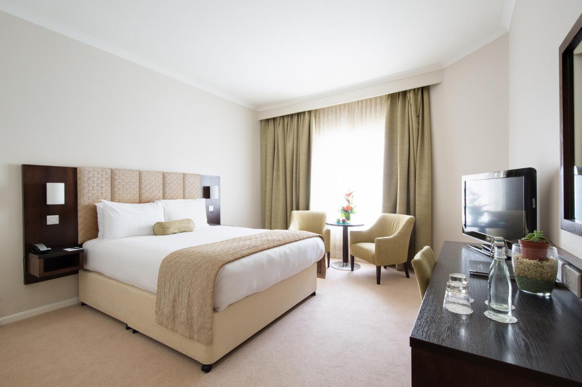 Sudbury House Hotel Faringdon Bagian luar foto